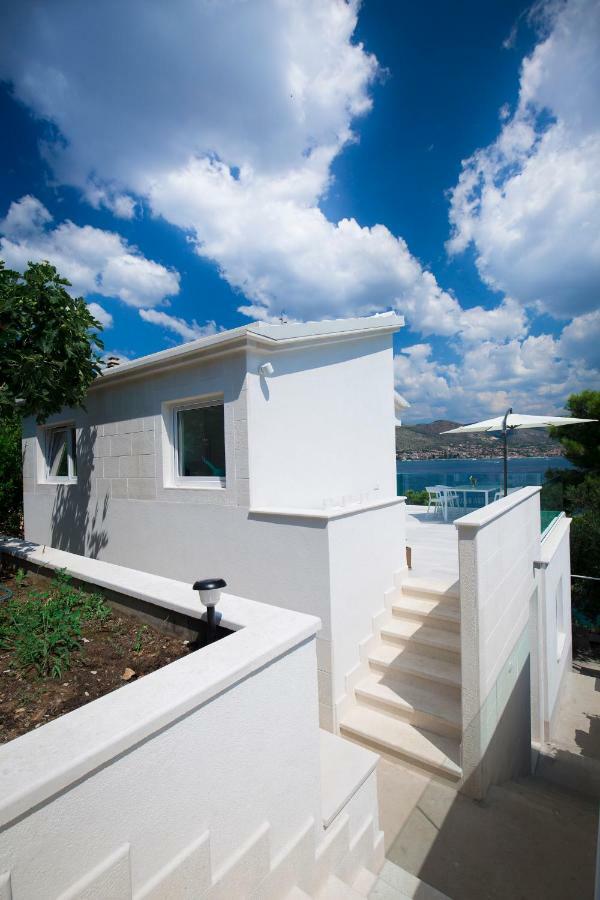 Villa Casa Blanca White House à Donji Okrug  Extérieur photo
